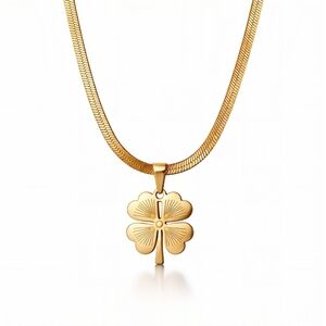 Radiant 18k Gold Plated Clover Pendant Necklace